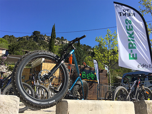 Station-de-location-de-vélos-électriques-Vauvenargues-(3)