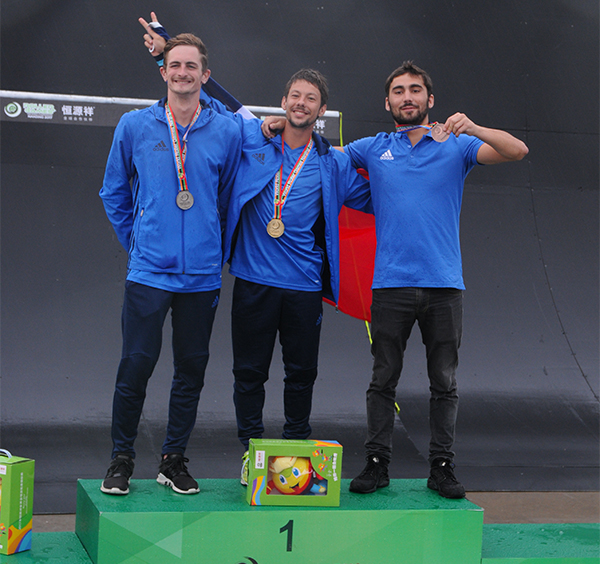 Podium-tricolore-crédit-FFRS